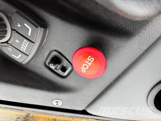 Bell B45E Dumper - Knickgelenk