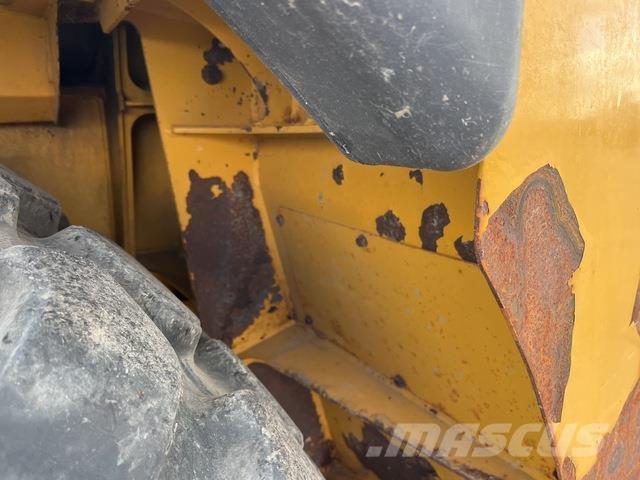 Bell B45E Dumper - Knickgelenk