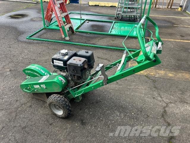 Blue Bird SG13 Baumstumpffräsen