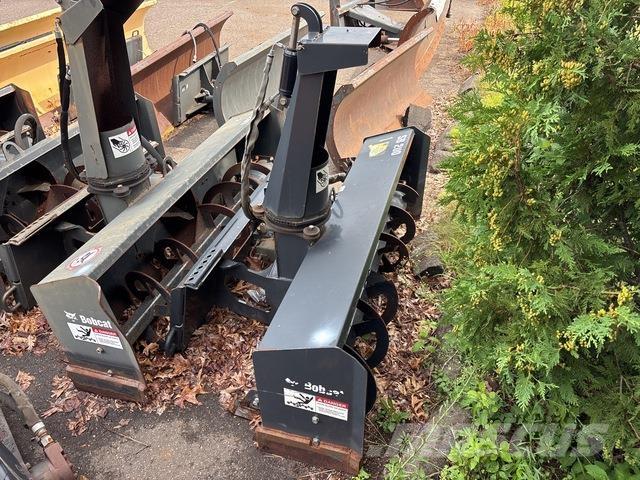 Bobcat SB200 Schneefräse