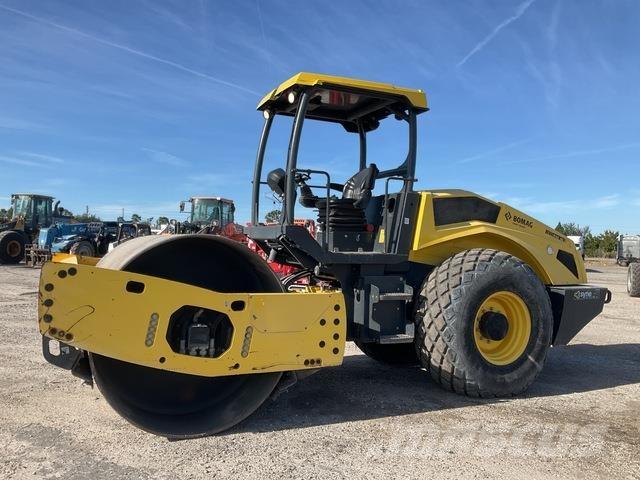 Bomag BW211D-5 Walzenzüge
