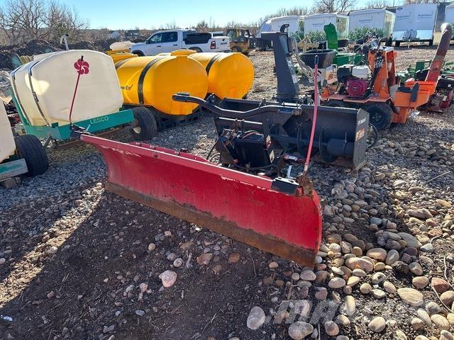 Boss  Schneeschilde und -pflüge