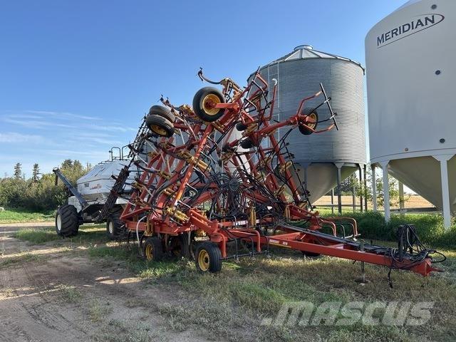 Bourgault 8810 Drillmaschinen