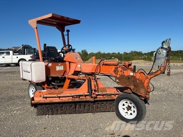 Broce BB250B Innenraumkehrmaschinen