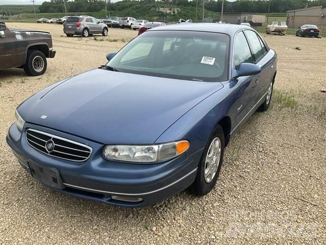 Buick Regal LS PKWs