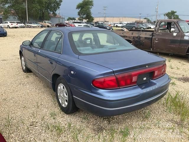 Buick Regal LS PKWs