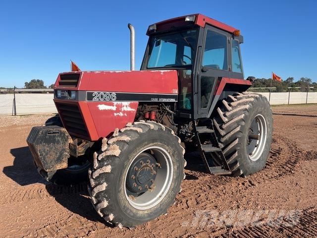 CASE 2096 Traktoren