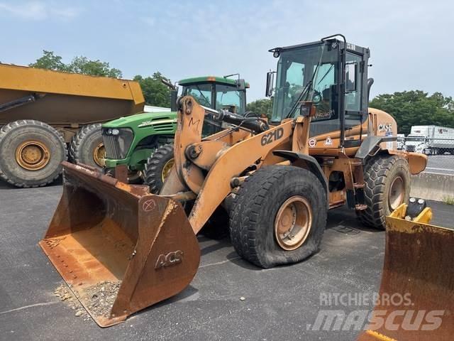 CASE 621D Radlader