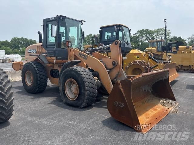 CASE 621D Radlader