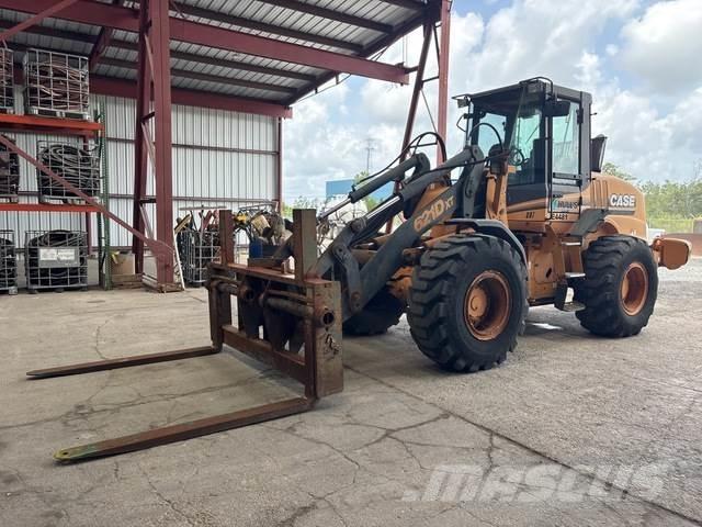 CASE 621DXT Radlader