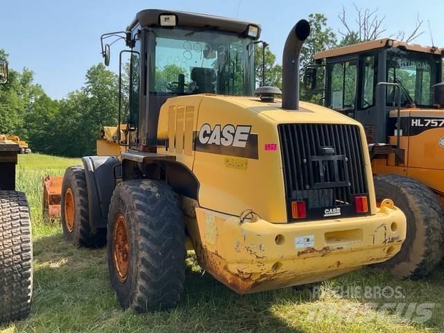 CASE 621E Radlader