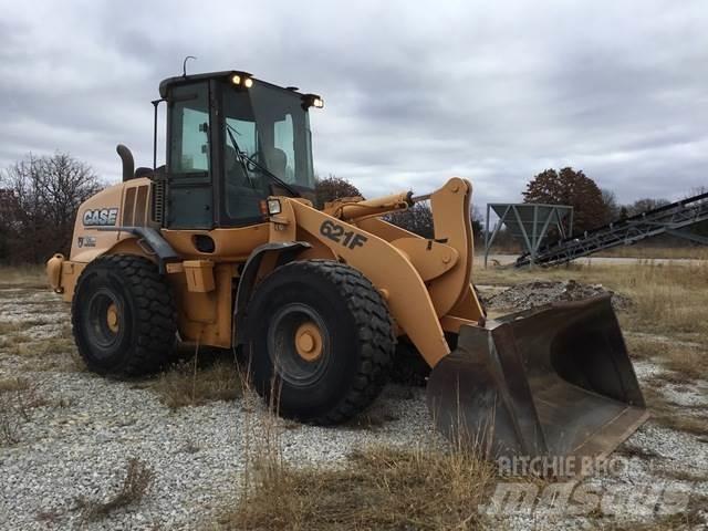 CASE 621F Radlader
