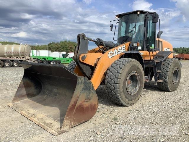 CASE 821G Radlader