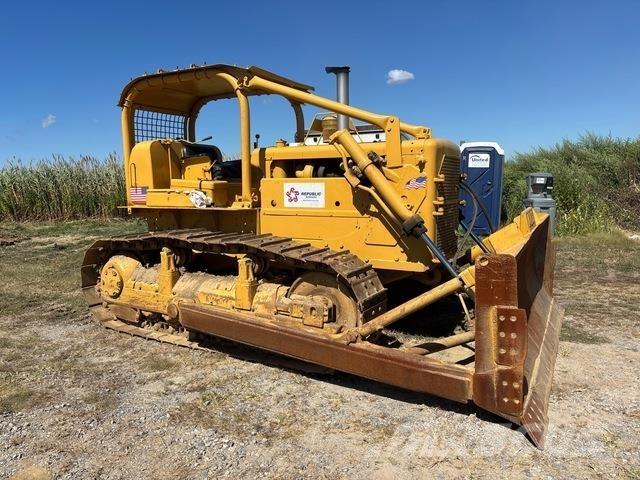 CAT  Bulldozer