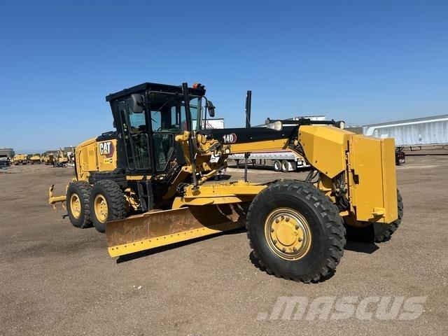 CAT 140 Grader