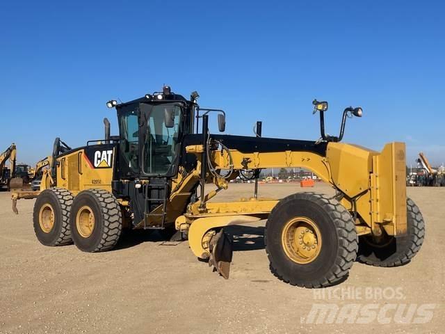 CAT 14M Grader