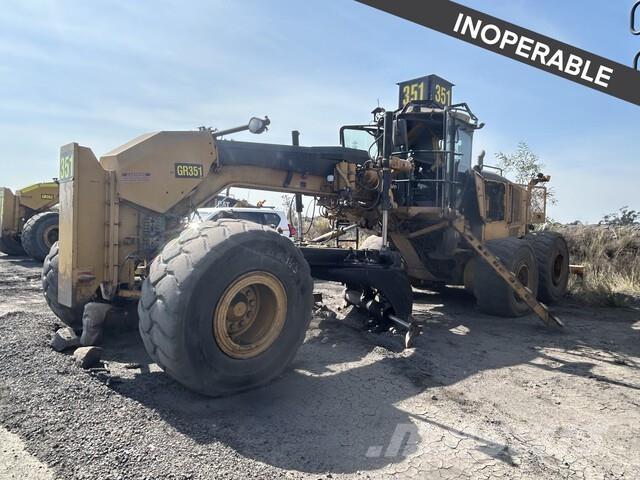 CAT 16M Grader