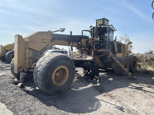 CAT 16M Grader