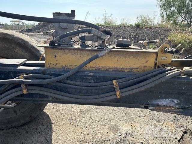 CAT 16M Grader