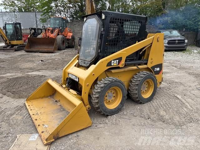 CAT 216B3 Kompaktlader
