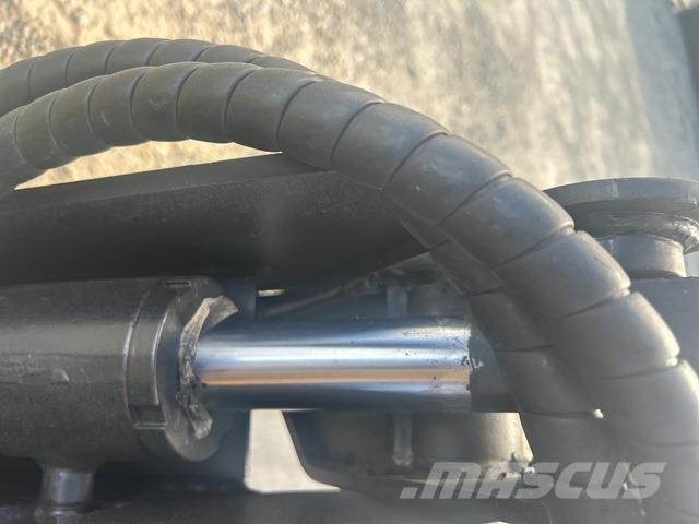 CAT 216B3 Kompaktlader