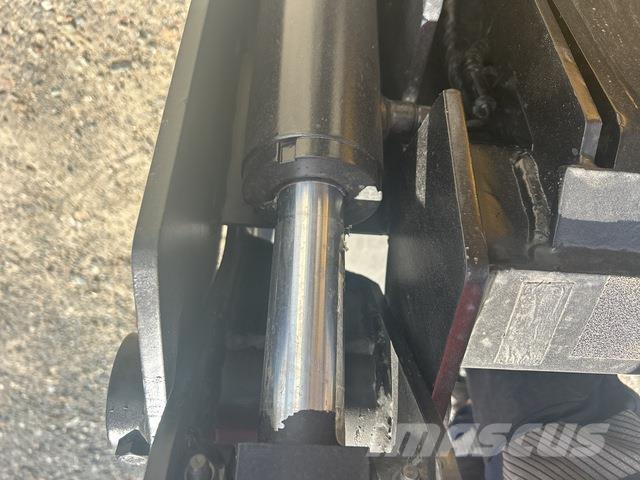 CAT 216B3 Kompaktlader
