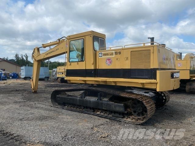 CAT 225 LC Raupenbagger