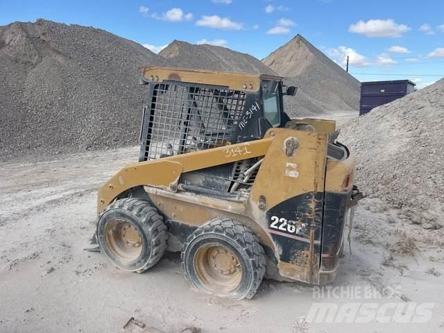 CAT 226B Kompaktlader