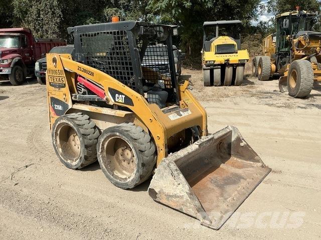 CAT 226B3 Kompaktlader