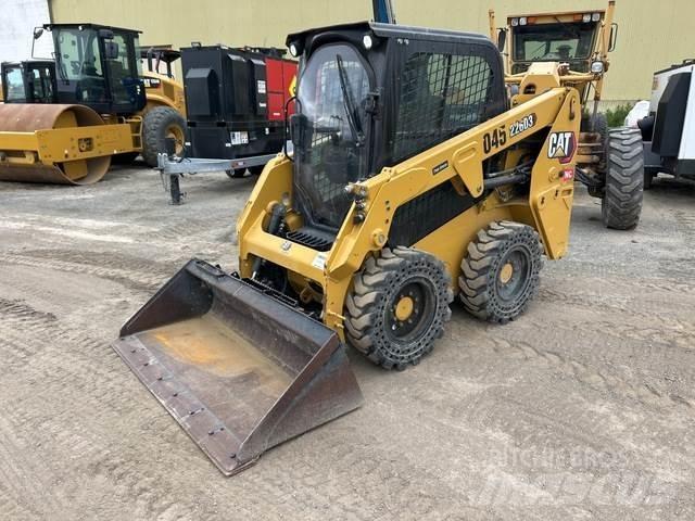 CAT 226D3 Kompaktlader