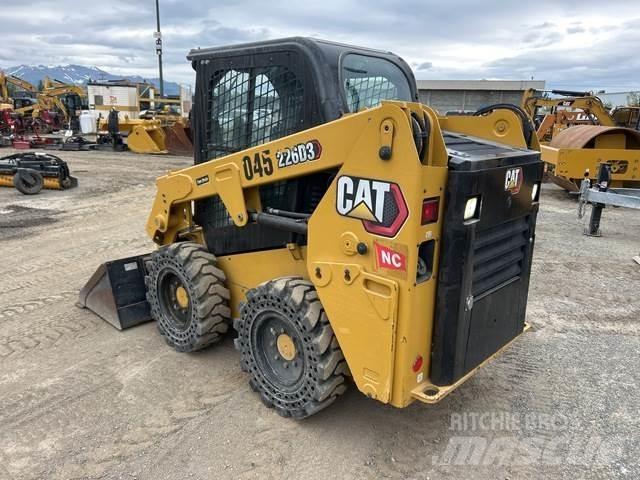 CAT 226D3 Kompaktlader