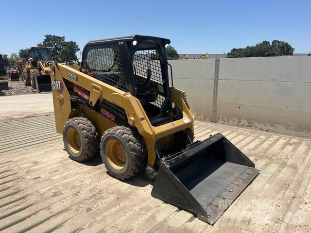 CAT 226D3 Kompaktlader