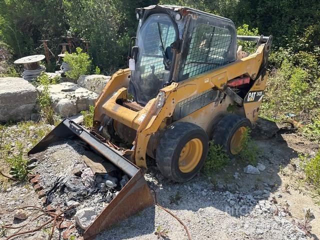 CAT 242D Kompaktlader
