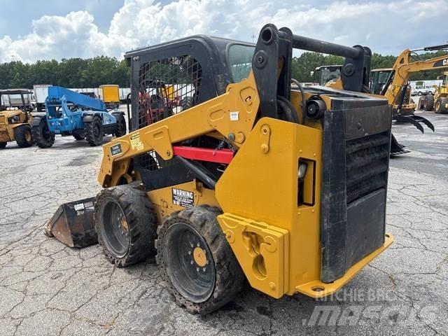 CAT 242D Kompaktlader