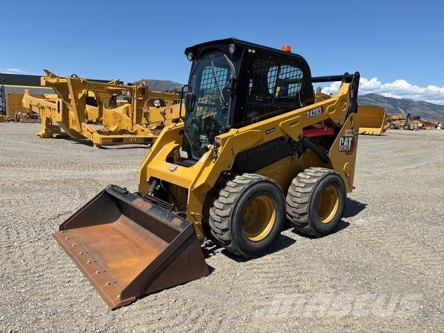 CAT 242D3 Kompaktlader