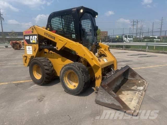 CAT 246D Kompaktlader