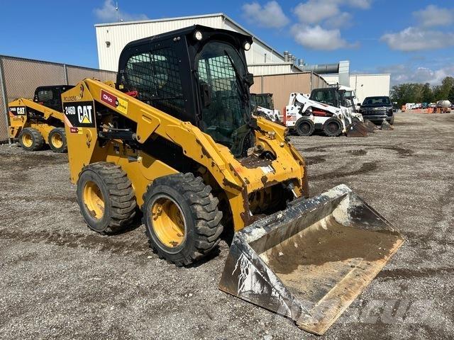 CAT 246D Kompaktlader