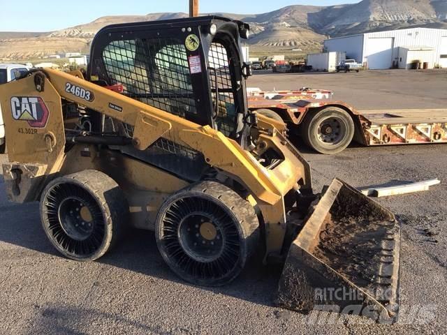 CAT 246D3 Kompaktlader