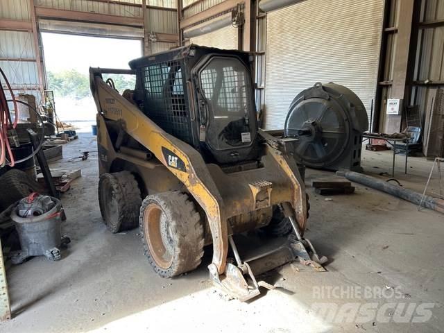 CAT 252B Kompaktlader