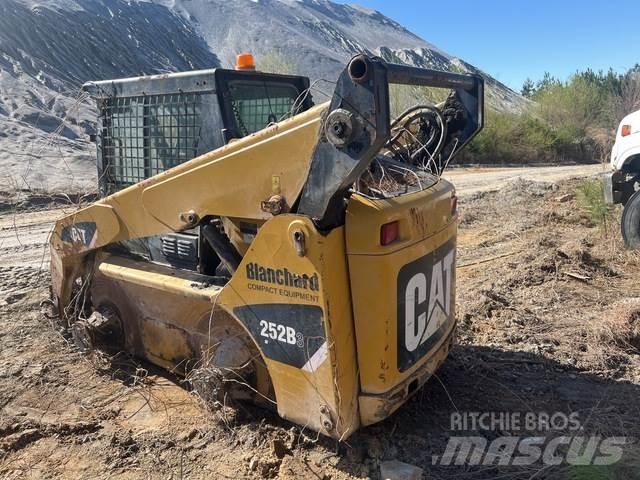 CAT 252B3 Kompaktlader