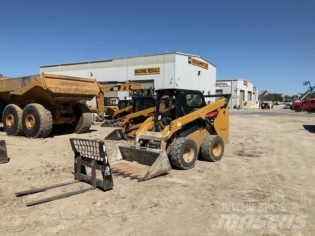 CAT 262D3 Kompaktlader