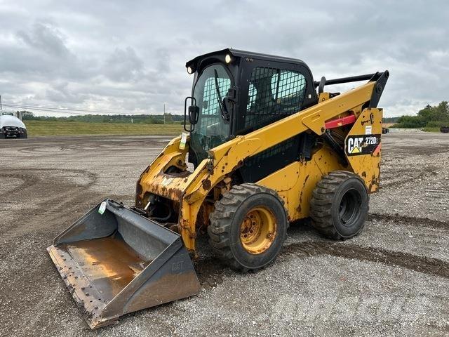 CAT 272D2 Kompaktlader