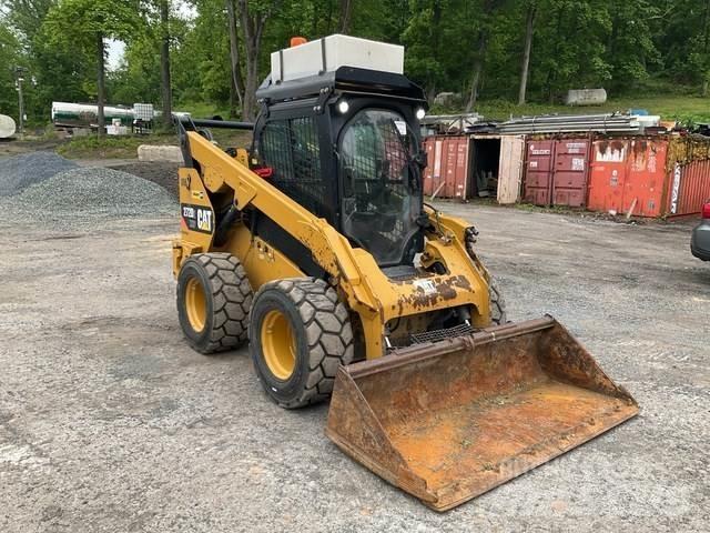 CAT 272D2 XHP Kompaktlader