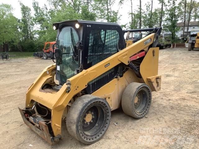 CAT 272D3 Kompaktlader