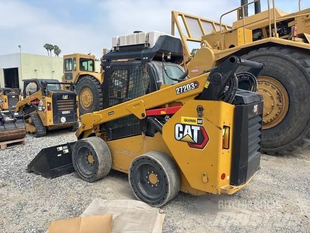 CAT 272D3 XE Kompaktlader