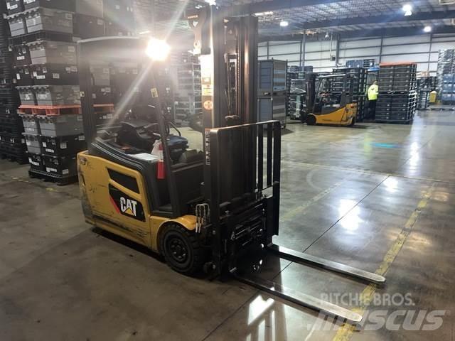 CAT 2ET3000 Elektrostapler
