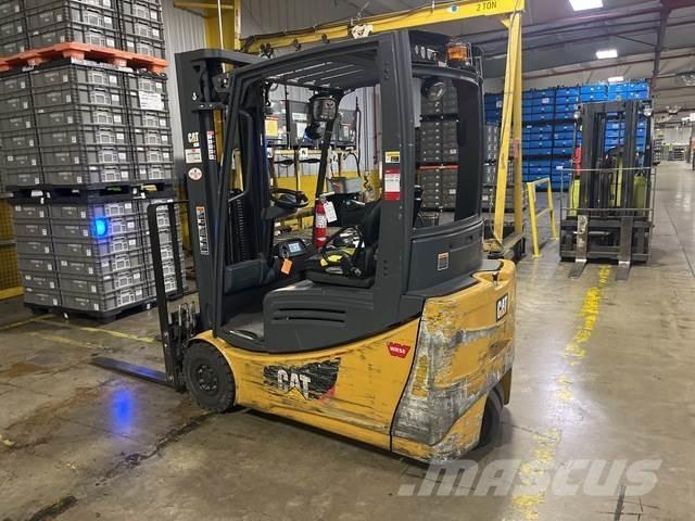 CAT 2ET3000 Elektrostapler