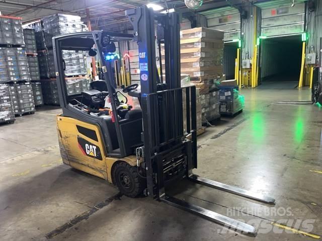 CAT 2ET3000 Elektrostapler