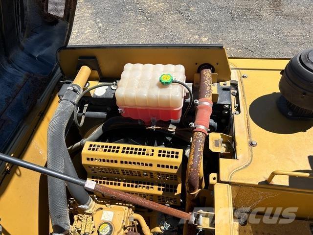 CAT 320E L Raupenbagger