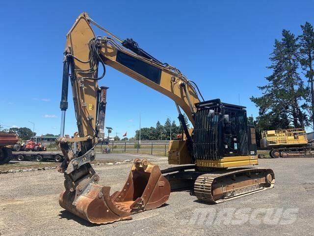 CAT 325FL CR Raupenbagger